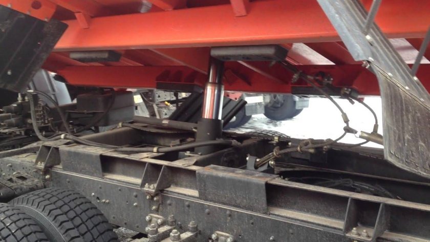 Стабилизатор платформы кузова КАМАЗ 6520