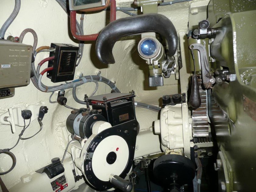 Т-34 внутри со стороны наводчика