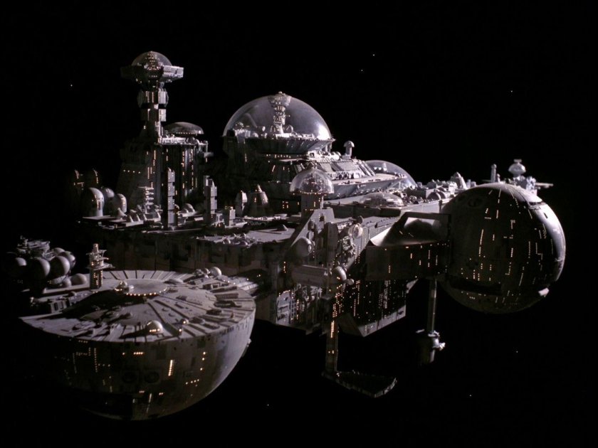 Колониальный космический корабль