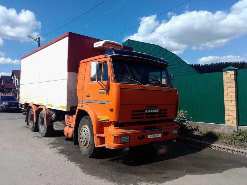 КАМАЗ 5320 тягач