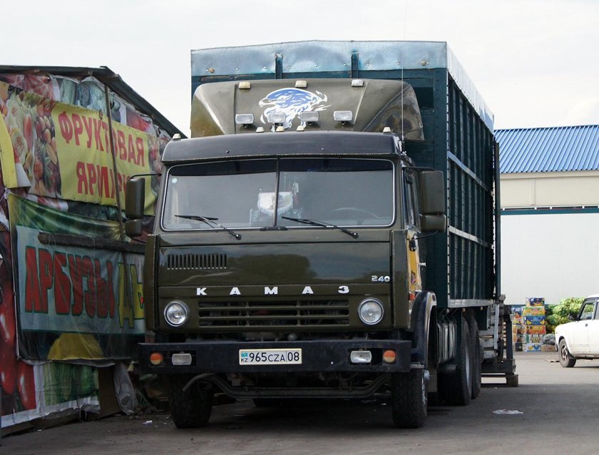 Тюнингованный КАМАЗ-5320