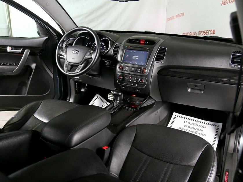 Киа Соренто 2 Рестайлинг салон