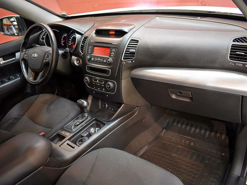 Киа Соренто 4 салон