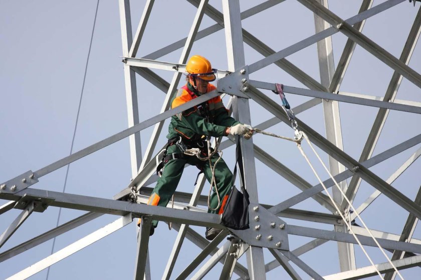 Электромонтер верхолаз вл 220