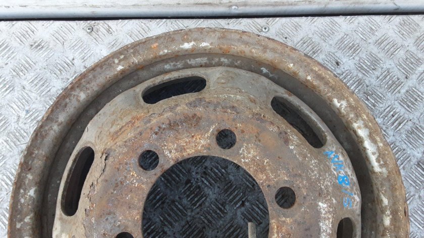 Ивеко Дейли 50с15 подножка задняя 3802477