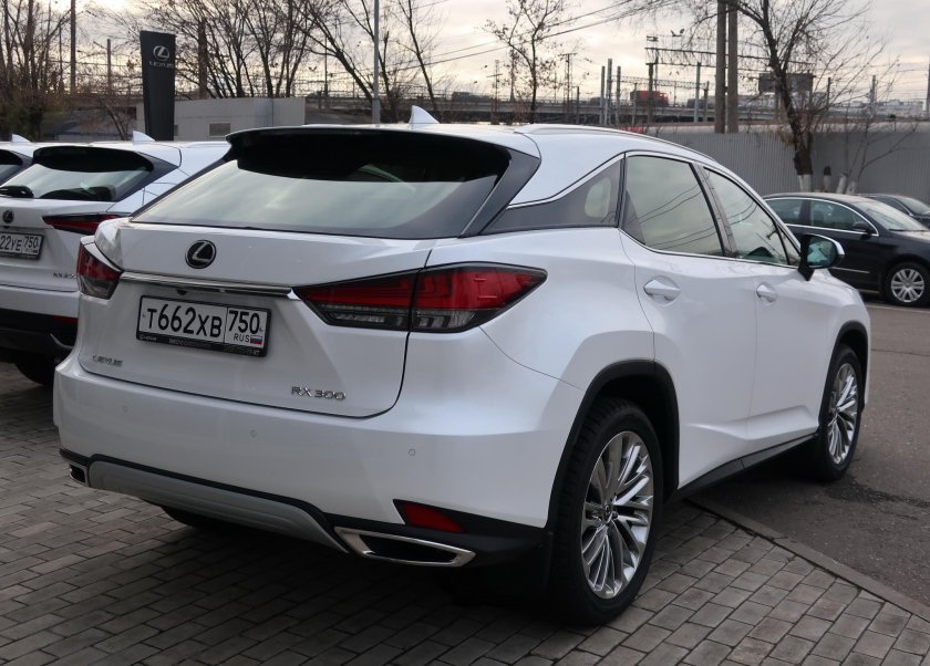 Лексус РХ 750