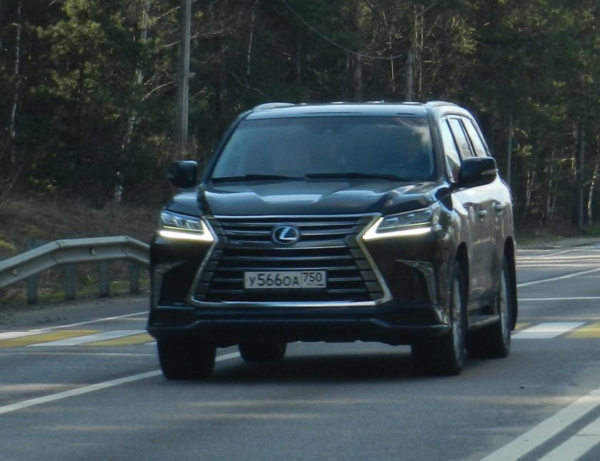 Лексус 750 LX