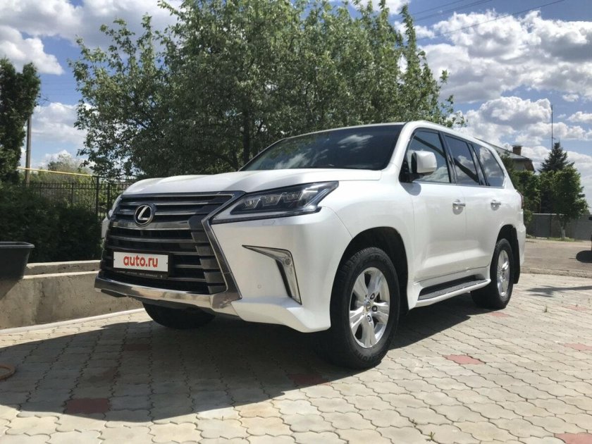 Лексус 750 белый