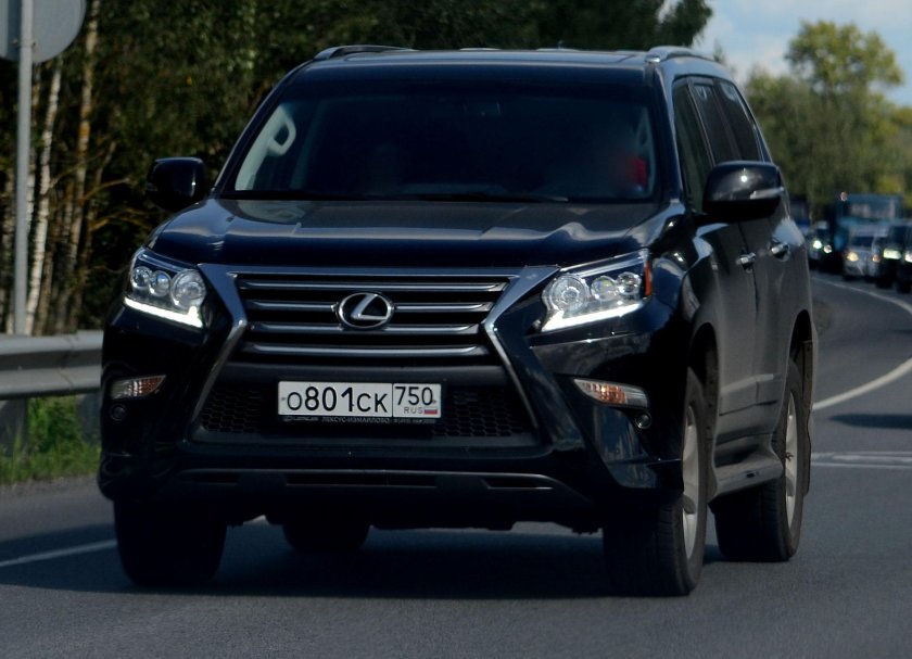 Джип Лексус 750