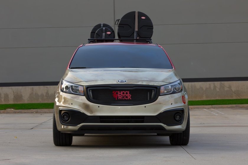 Машина Киа School