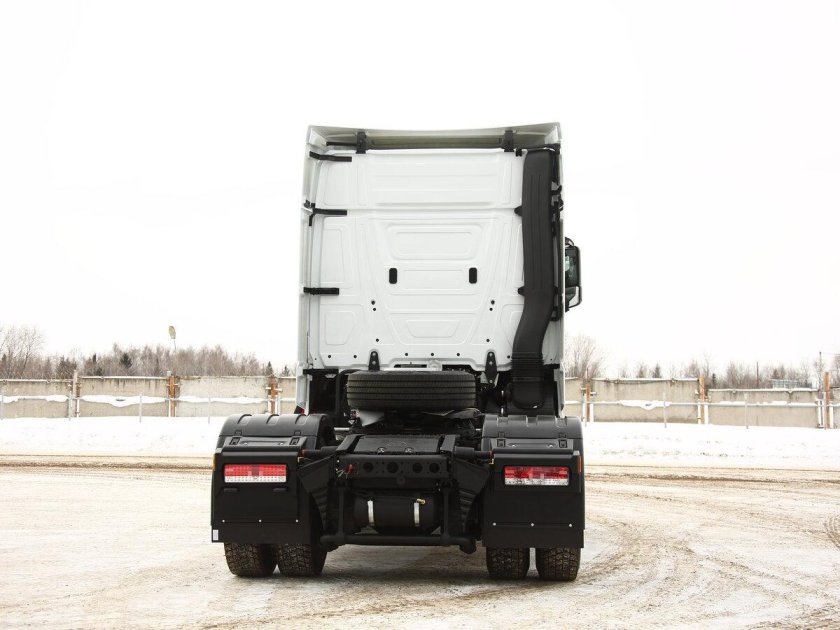 КАМАЗ 54901 м1945