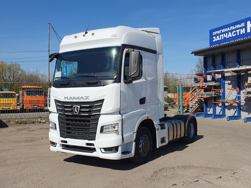 Седельный тягач КАМАЗ 54901