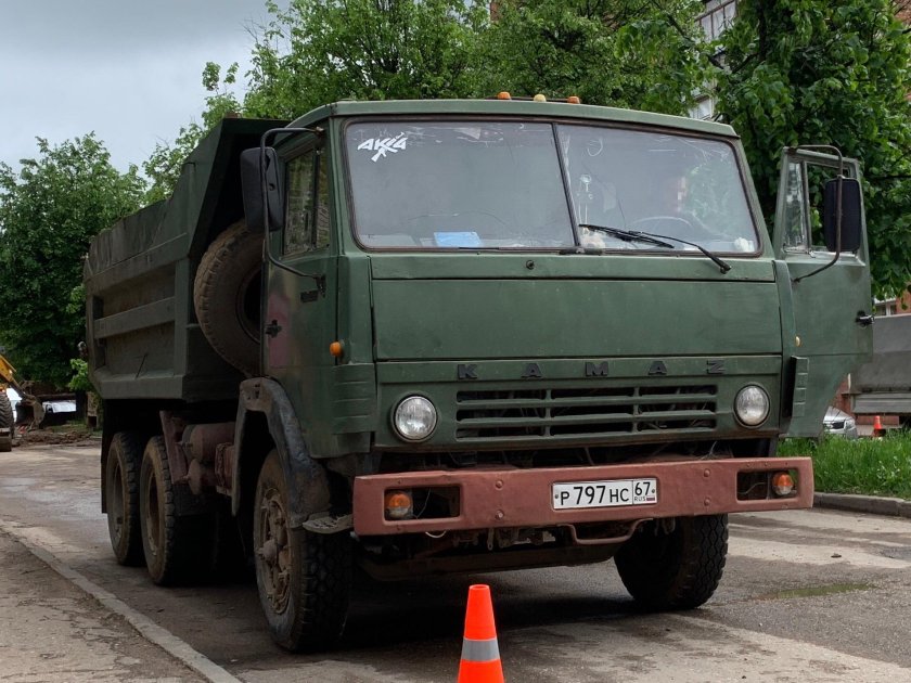 КАМАЗ 55111 армейский