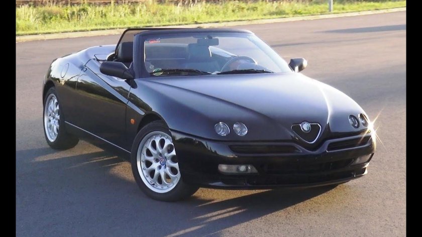 Alfa Romeo Spider 916