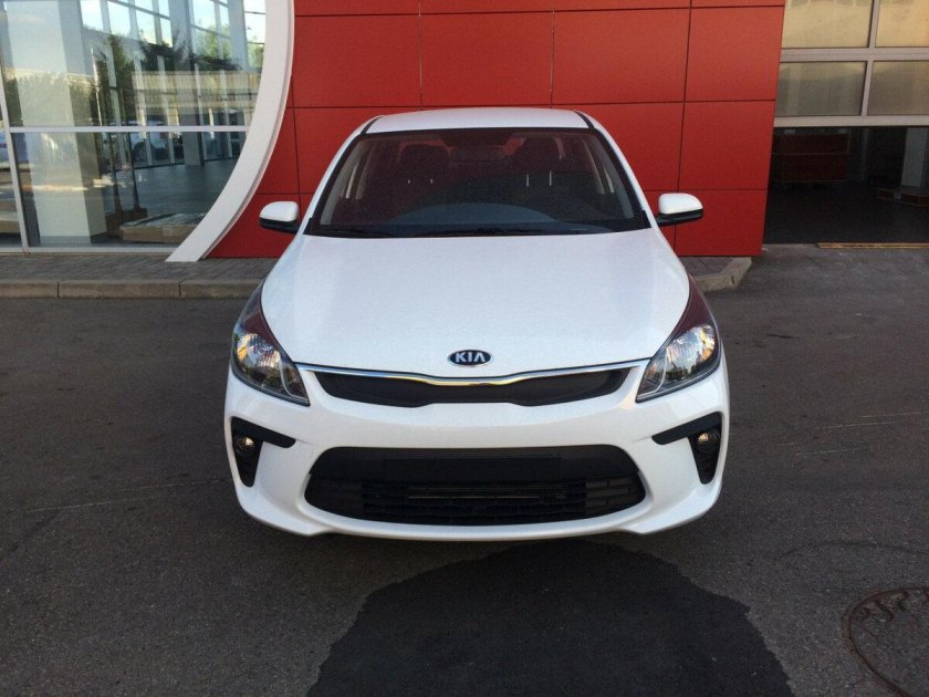 Киа Рио 4 белая