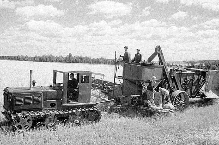 Комбайн Сталинец 6