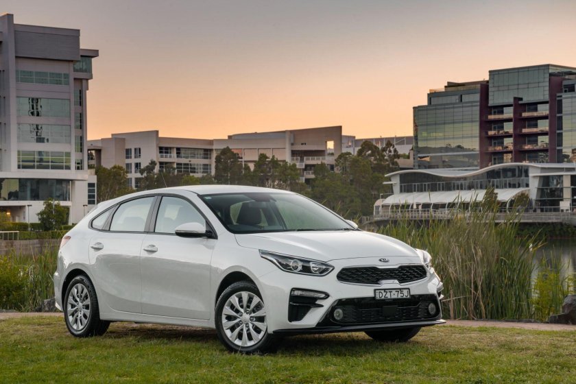 Kia Cerato хэтчбек 2021