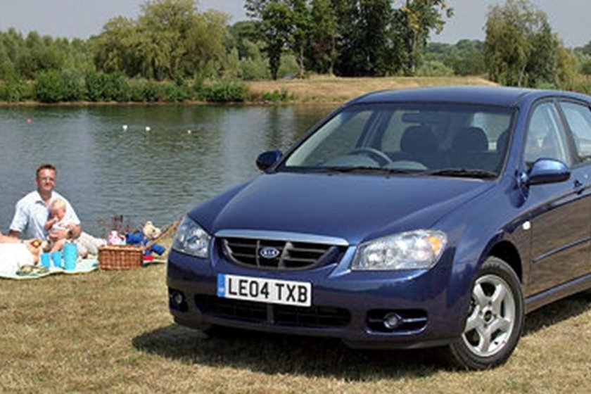 Kia Cerato 2004 хэтчбек