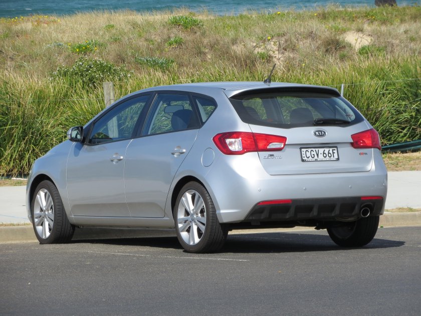 Церато хэтчбек 2012