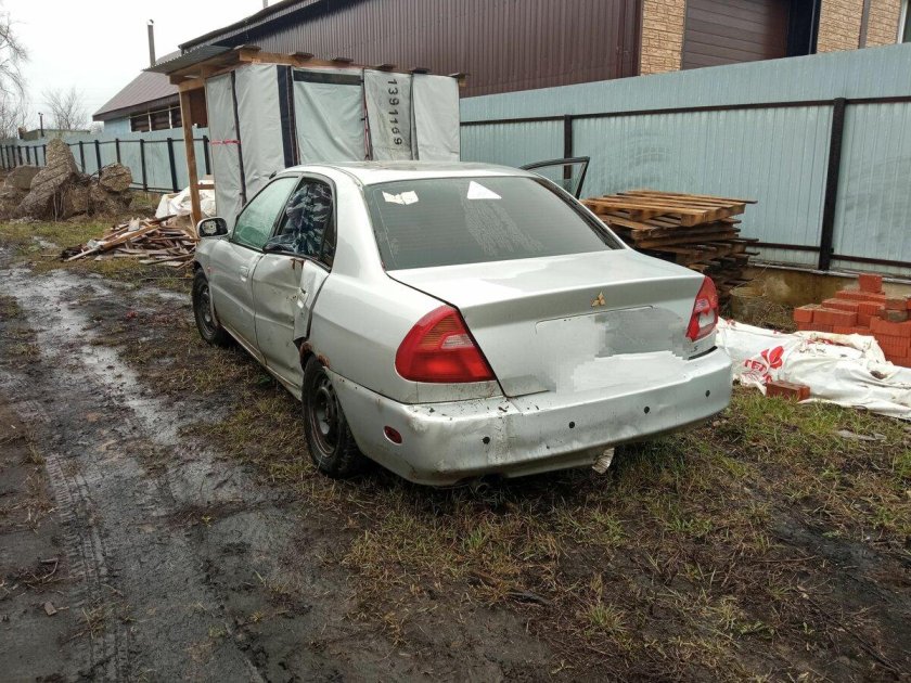 Митсубиси Лансер Мираж