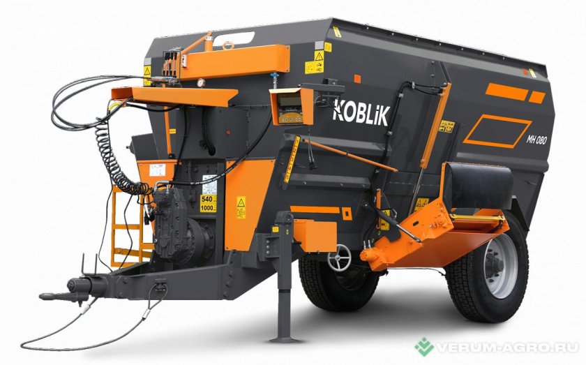 Измельчитель-смеситель раздатчик кормов ИСРК-8 хозяин