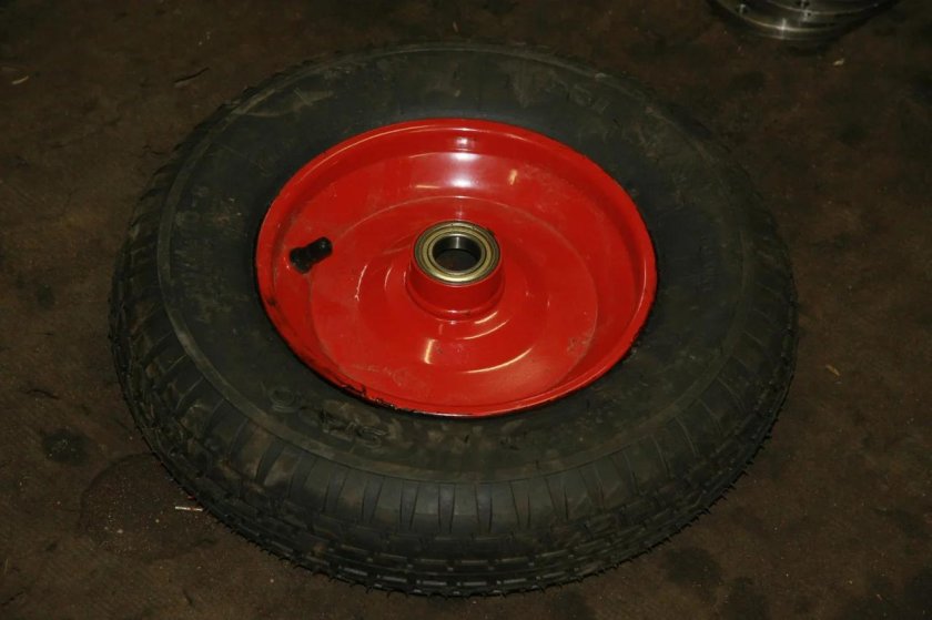 Колесо на МТЗ щетку 4.80/4.00-8