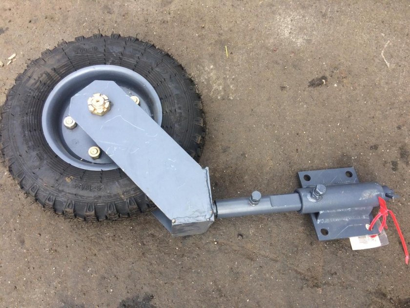 Колесо опорное (стойка в сборе 5.00-10) МК 02.00.000