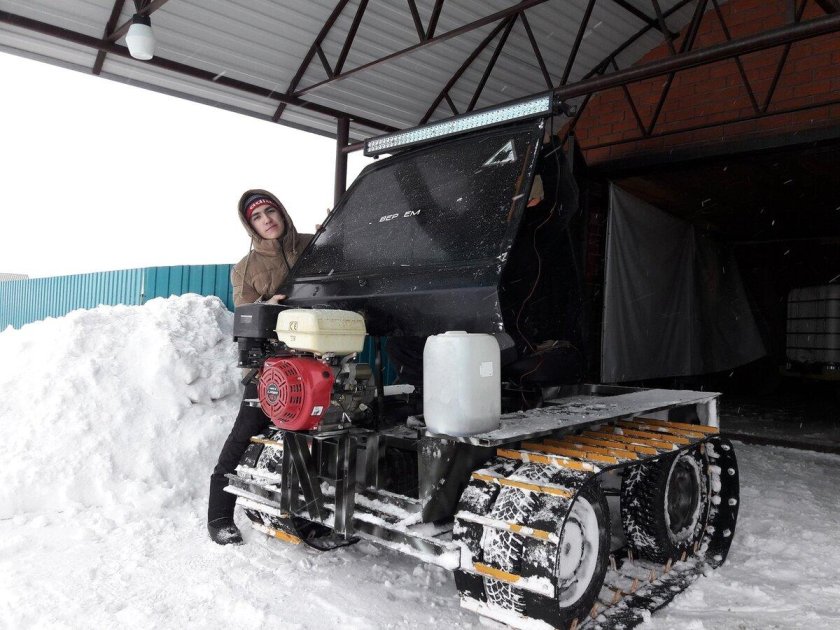 Самодельный гусеничный минитрактор с двигателем Лифан