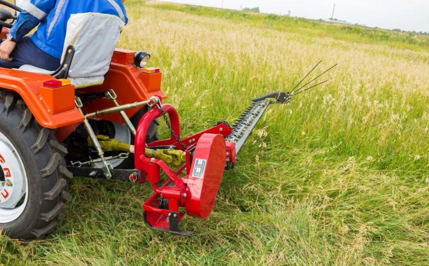 Роторная косилка для минитрактора Уралец