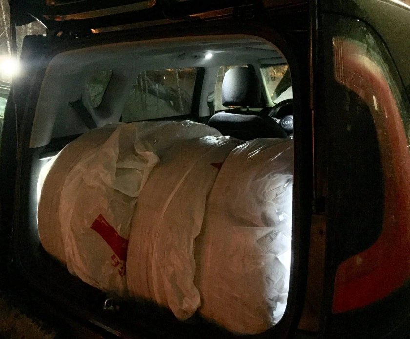 Kia Soul багажник поместить шины