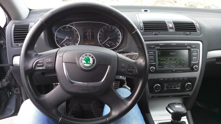 Шкода Октавия а5 комплектация Элеганс