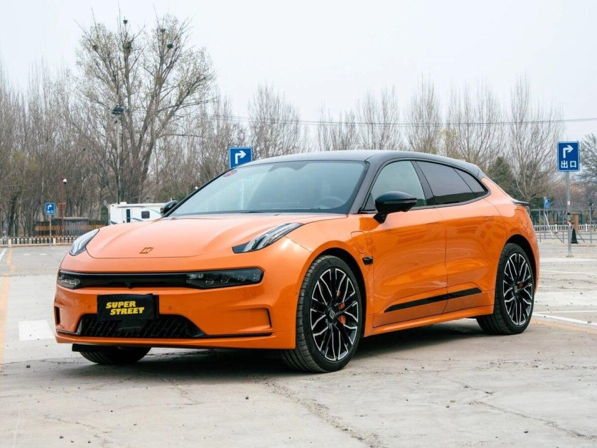 Zeekr 001 100 KWH 2023 оранжевый