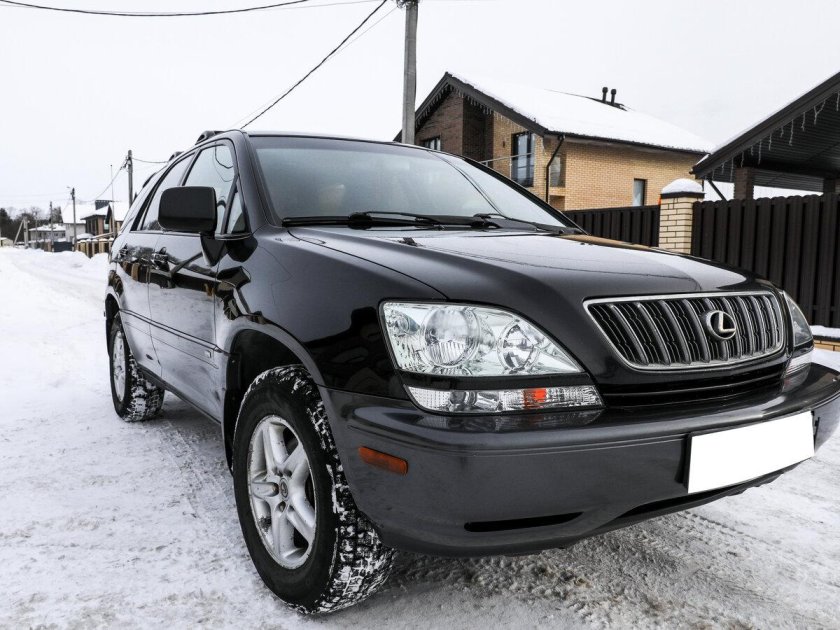 Lexus RS 300», 2002