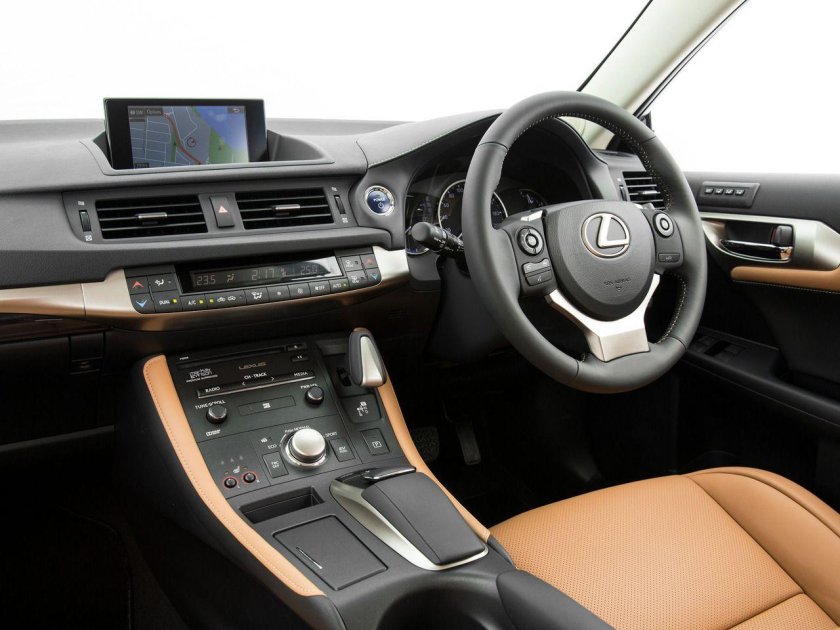 Lexus CT 200h Interior