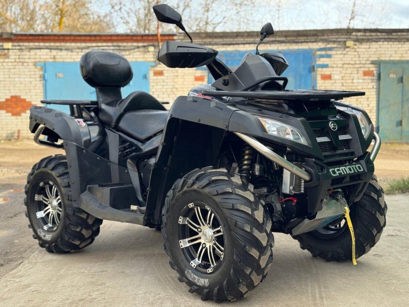Квадроцикл cf moto 800