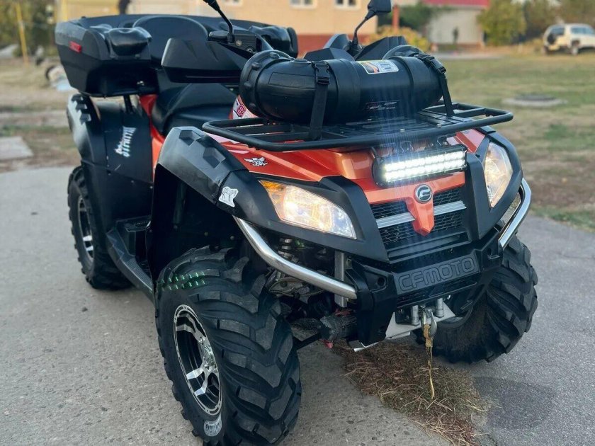 Квадроцикл cf moto 800