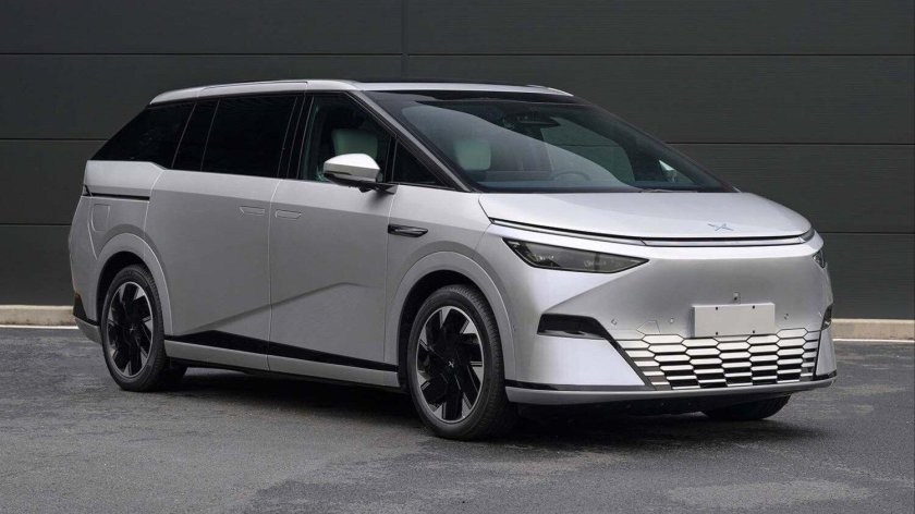 Xpeng x9 MPV