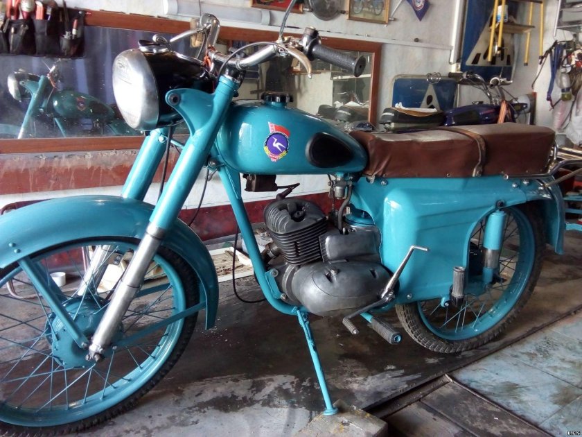 Мотоцикл Минск м 106