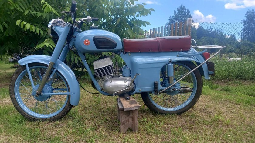 Мотоцикл Минск м 106