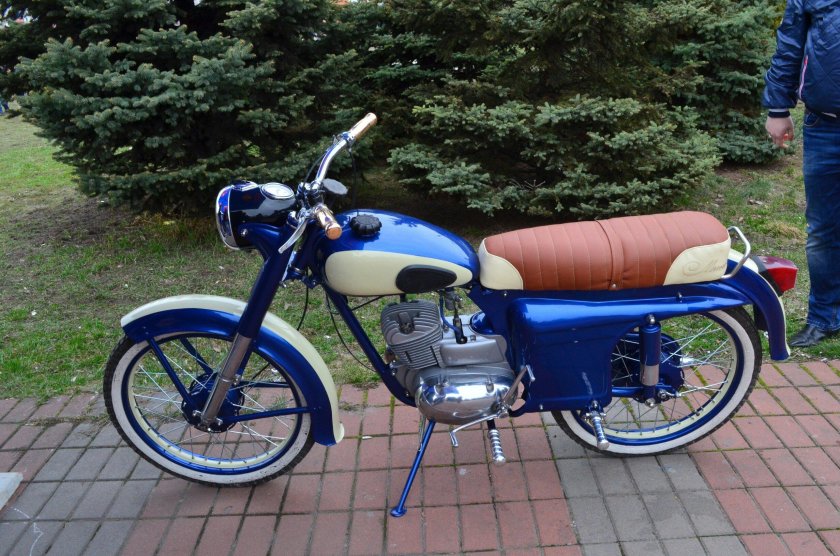 Мотоцикл Минск м 106