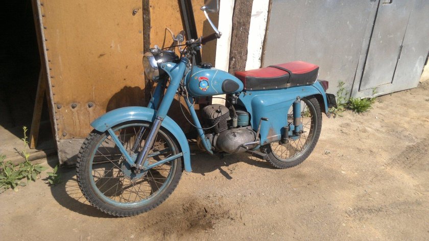 Советский мотоцикл м 105