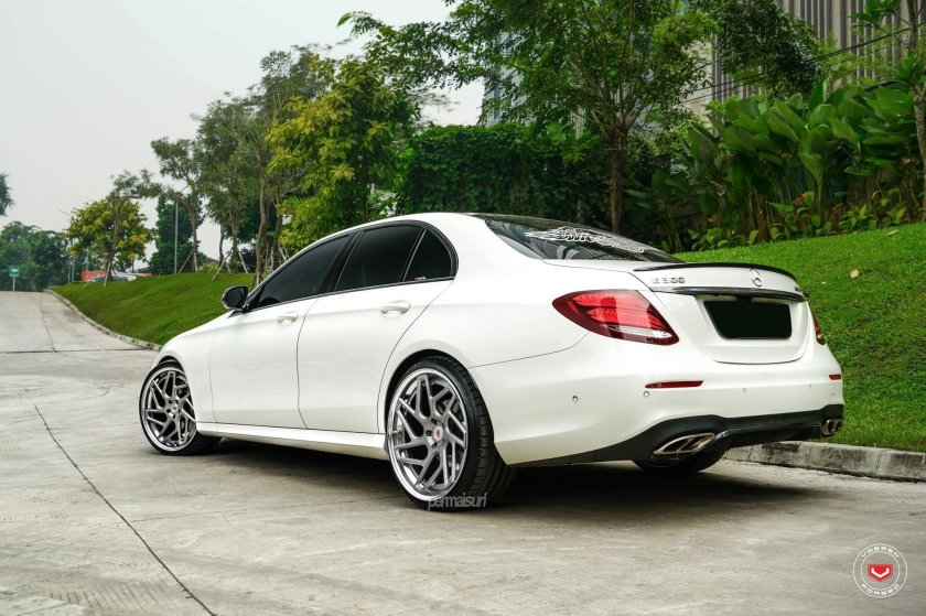 Mercedes Benz e300 w213