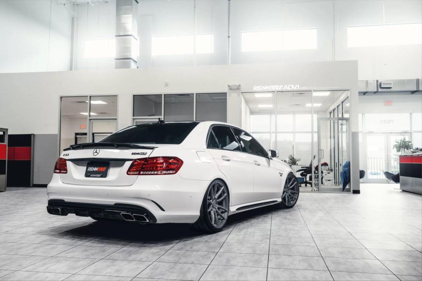 Мерседес е63 АМГ w212