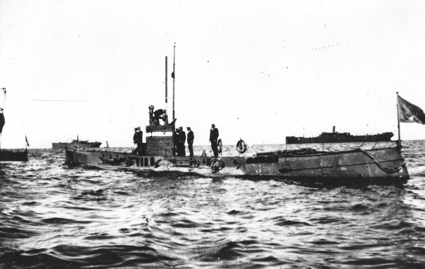 Подводная лодка окунь 1904