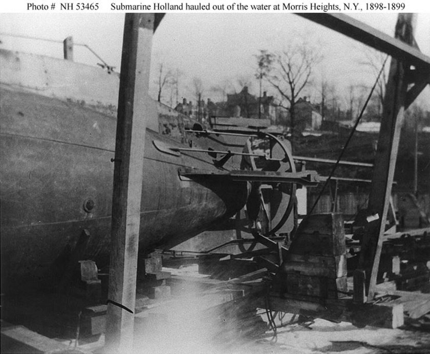 Подводная лодка USS Holland