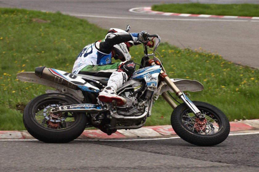 Супермото соревнования