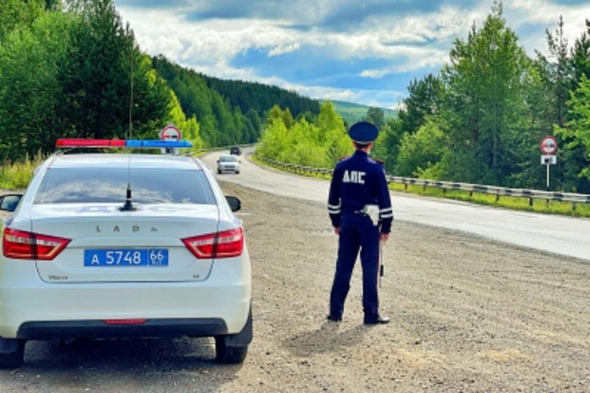 Машина ГИБДД