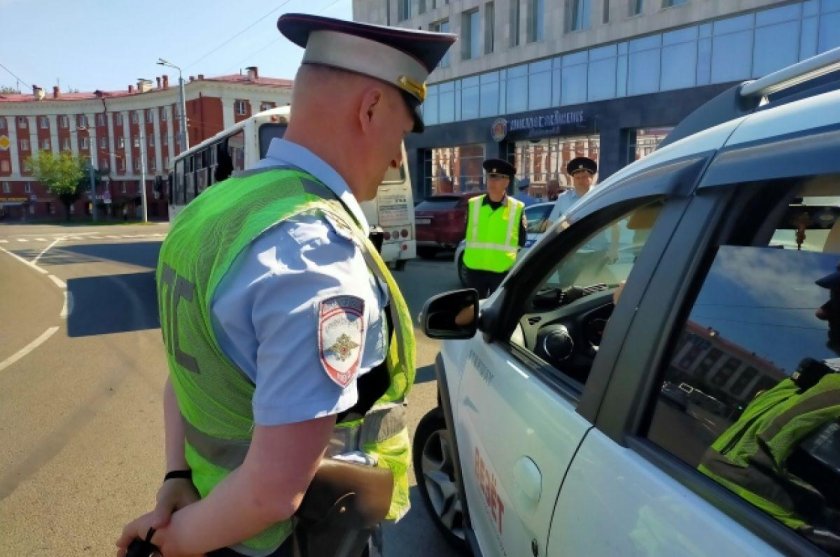 Инспектор ГИБДД