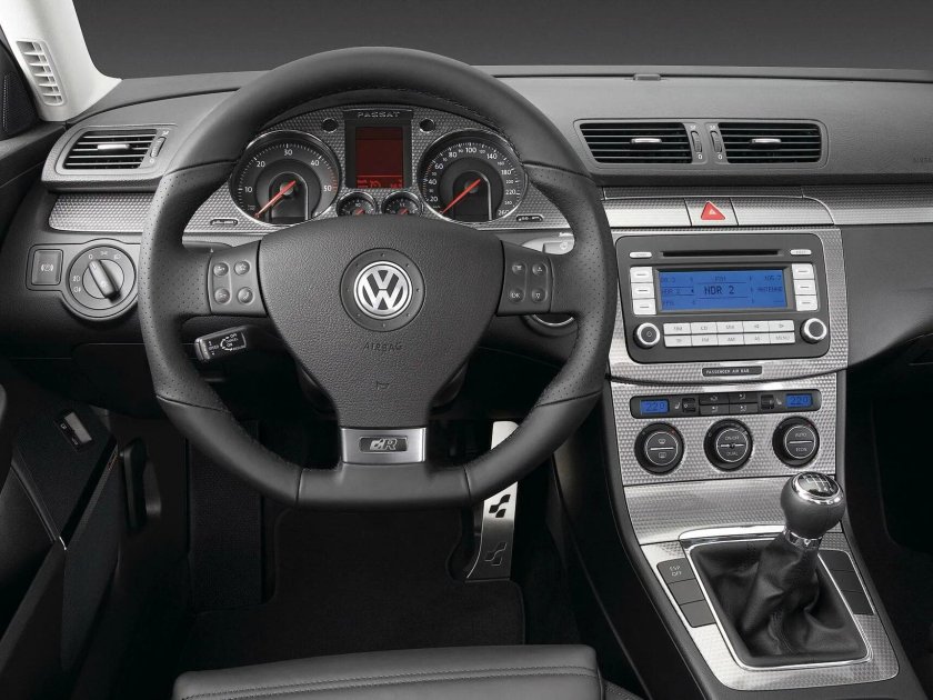 Volkswagen Passat b6 Interior
