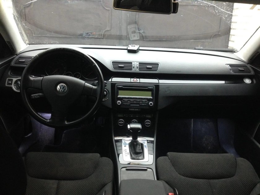 Пассат б6 черный салон